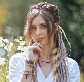 Анна Сухова